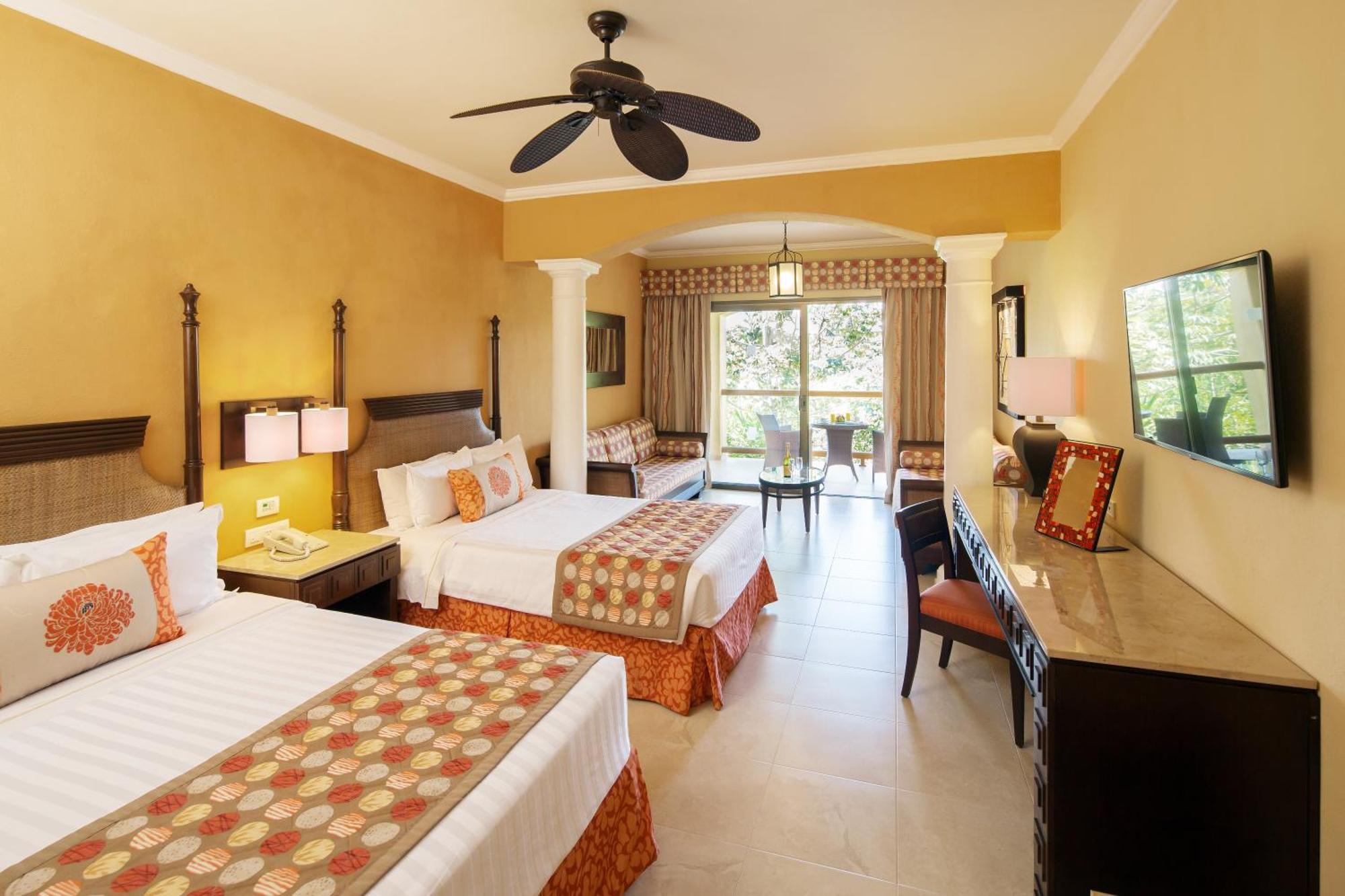 Suite Junior (3 adultos + 2 niños)